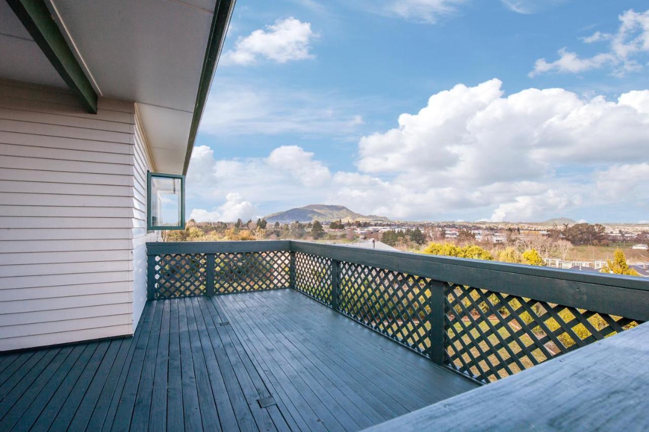 Kaihua Lookout - Taupo Holiday Home Eksteriør bilde