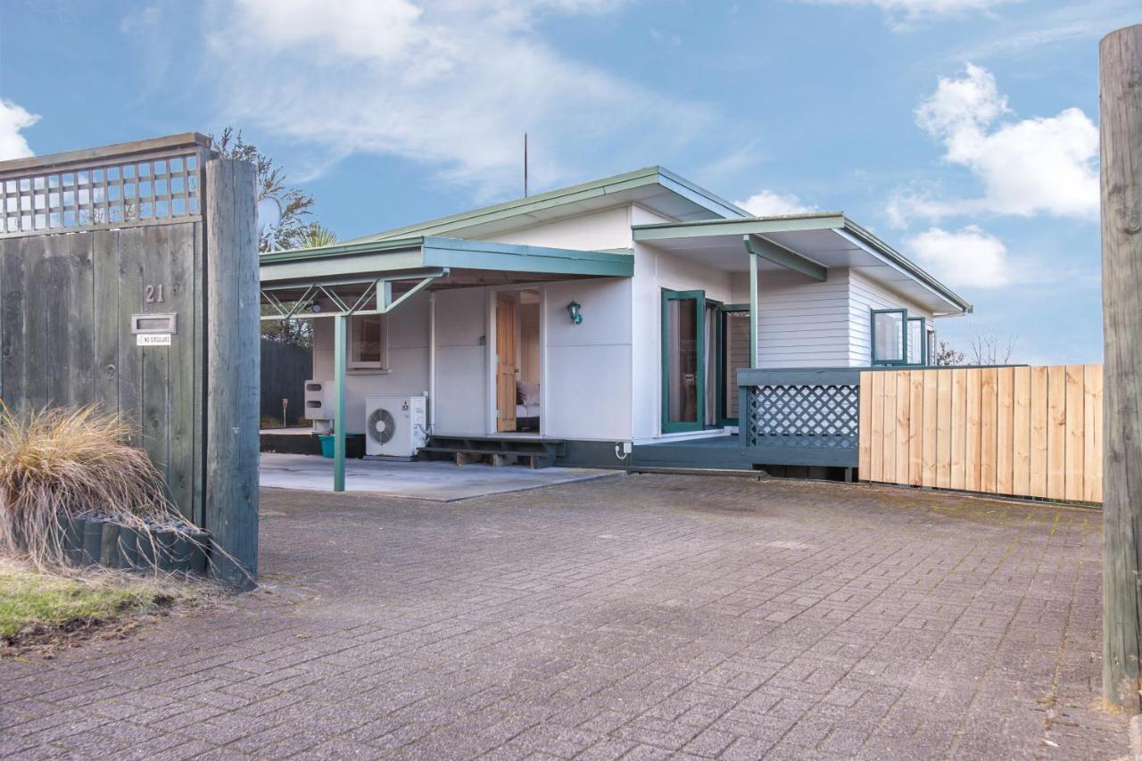 Kaihua Lookout - Taupo Holiday Home Eksteriør bilde